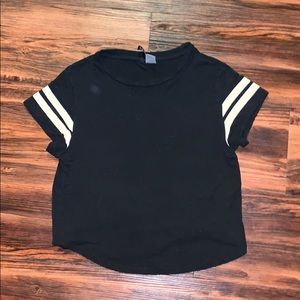Black t with white stripes